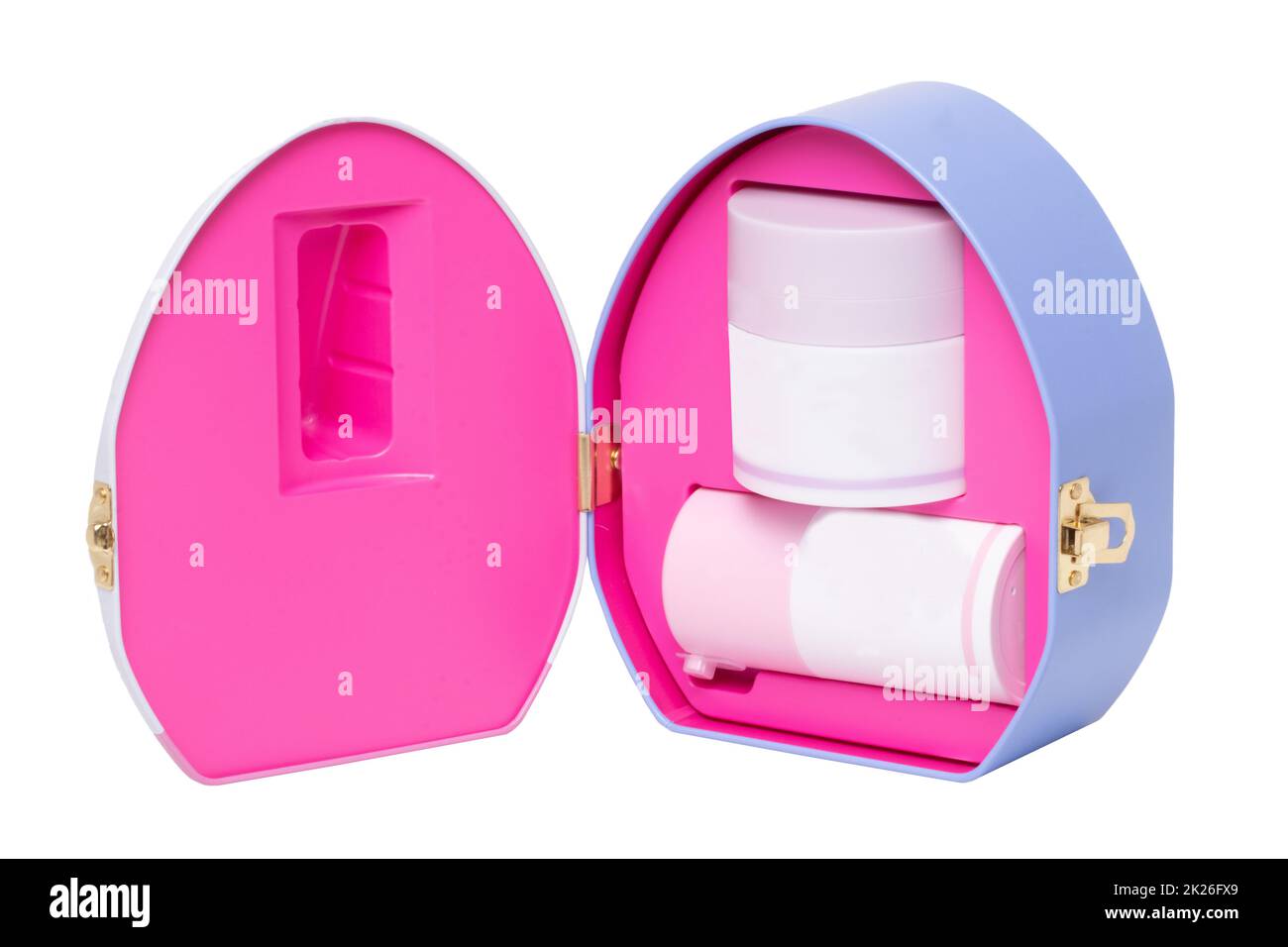 Nahaufnahme einer geöffneten dekorativen Kosmetikbox oder Geschenkbox mit etikettsfreien pink-weißen Behältern, isoliert auf weißem Hintergrund. Makro. Stockfoto