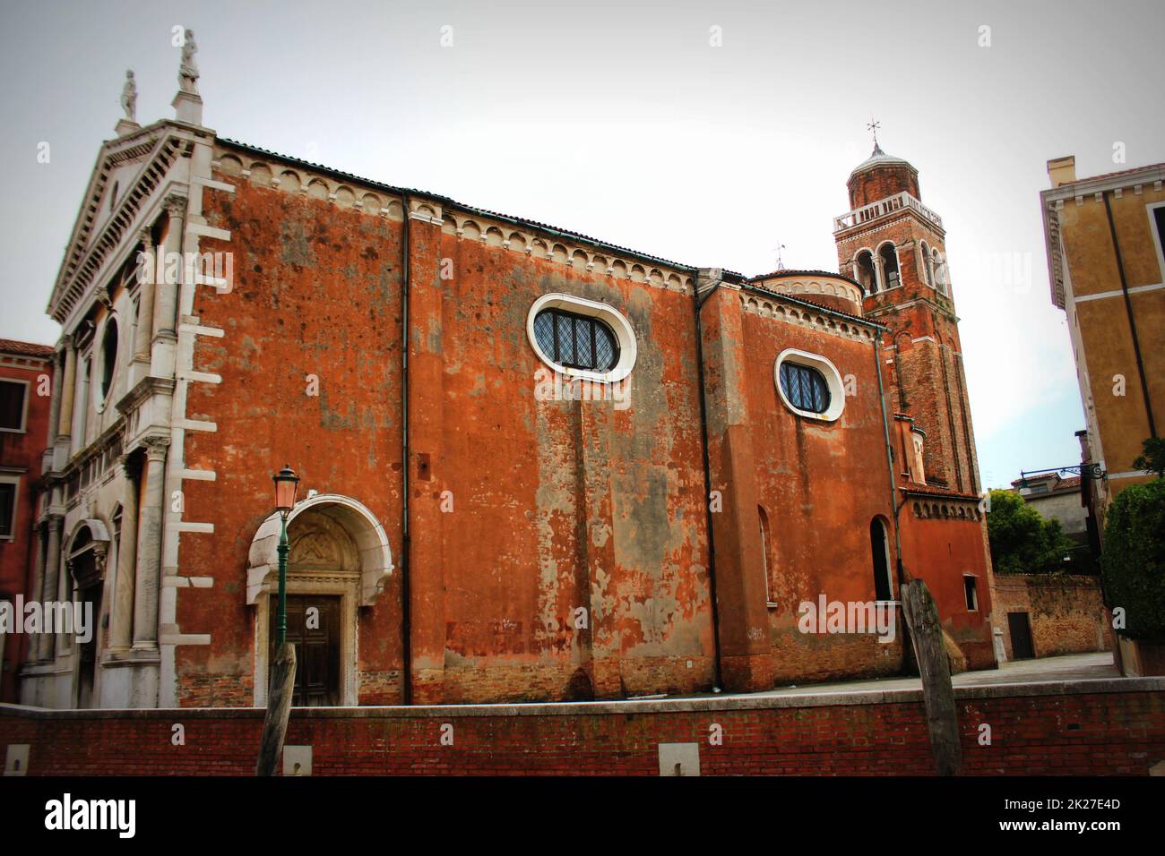 Die historische Kirche San Sebastiano in Venedig, Italien. Die Pfarrkirche des großen Künstlers Veronese Stockfoto