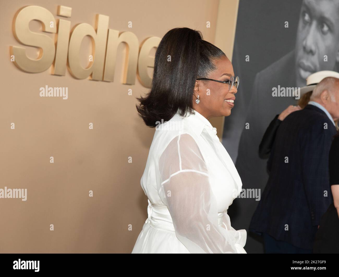 21. September 2022 - Los Angeles, Kalifornien - Oprah Winfrey. Premiere von Apple TV +'s ''Sidney' (Kreditbild: © Billy Bennight/AdMedia via ZUMA Press Wire) Stockfoto