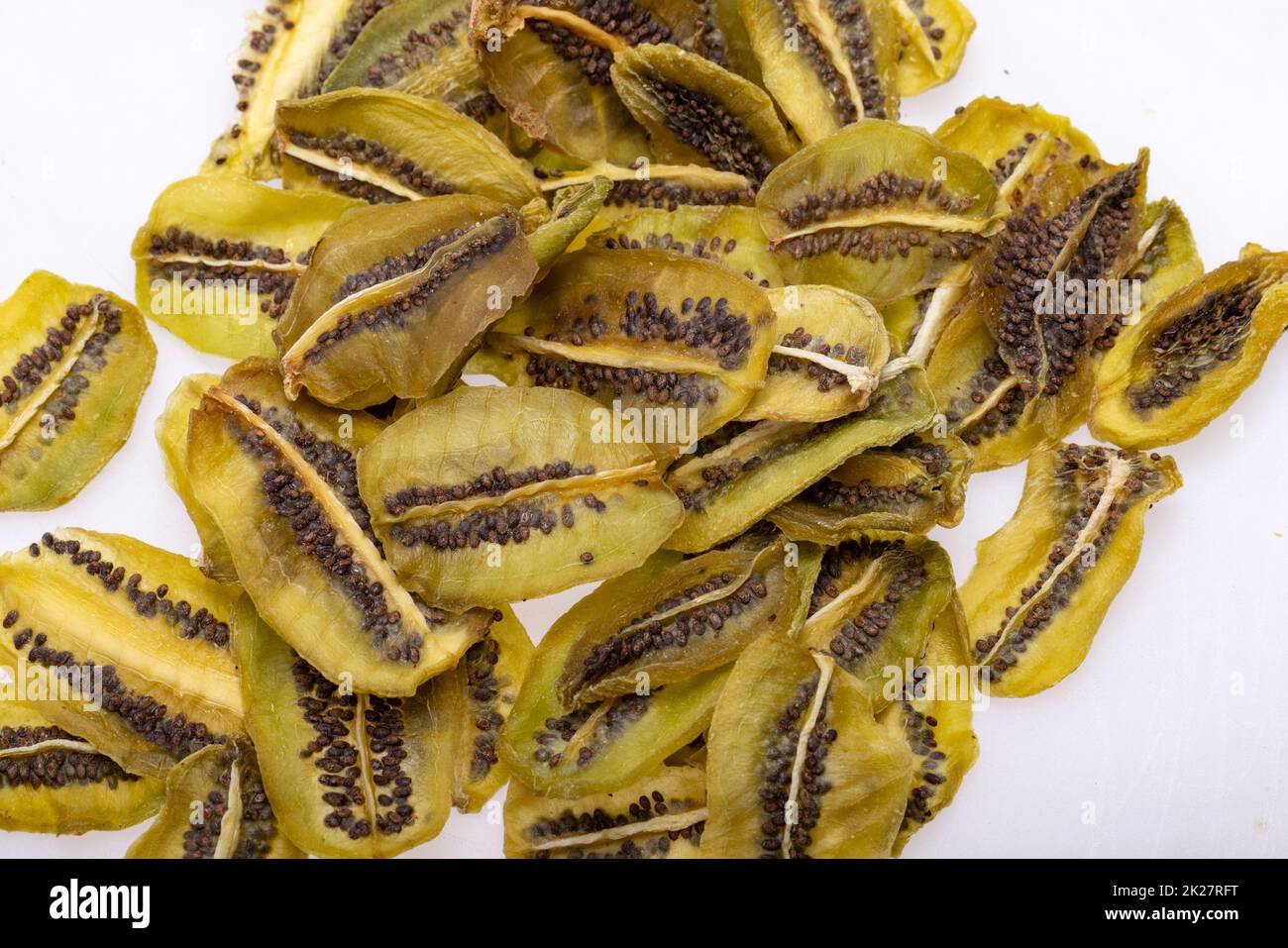 Getrocknete Kiwis in Scheiben. Stockfoto