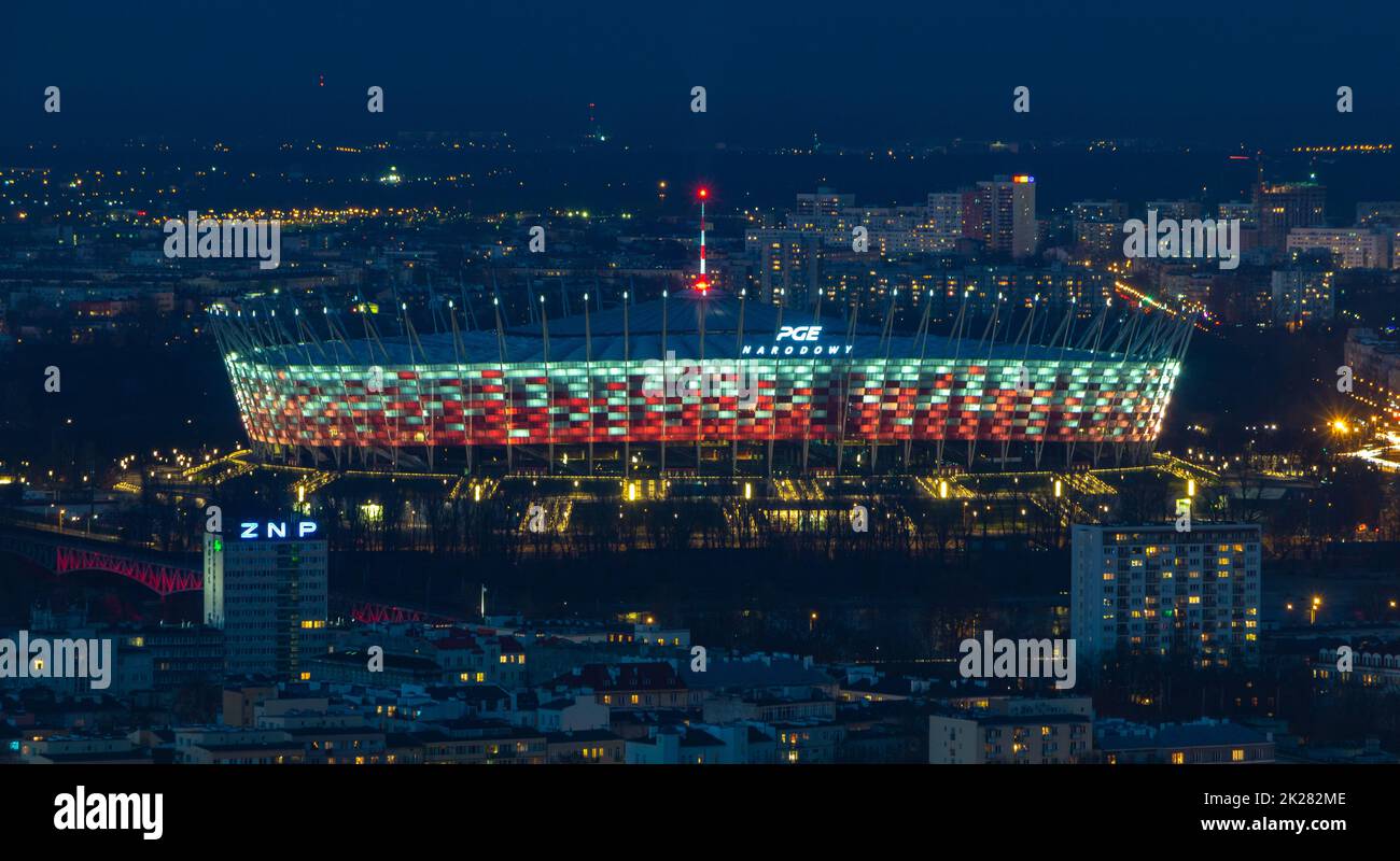 PGE Narodowy Stadion bei Nacht Stockfoto