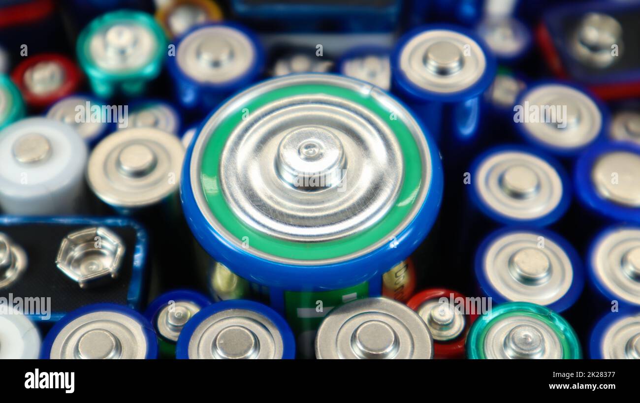 Viele gebrauchte AlkalineBatterien Typ AA, AAA, PP3, D, C, Für