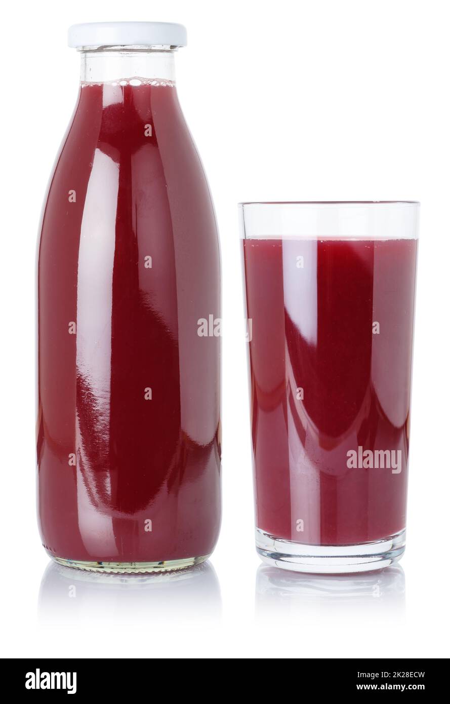Beeren-Smoothie-Fruchtsaft Trinken Sie Wildbeeren in einer Flasche und ein Glas, isoliert auf Weiß Stockfoto