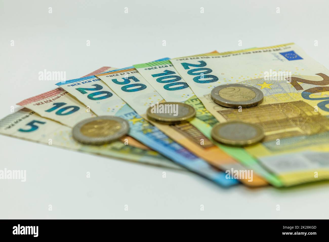 Euro-Geldscheine und -Münzen. Währung Der Europäischen Union Stockfoto