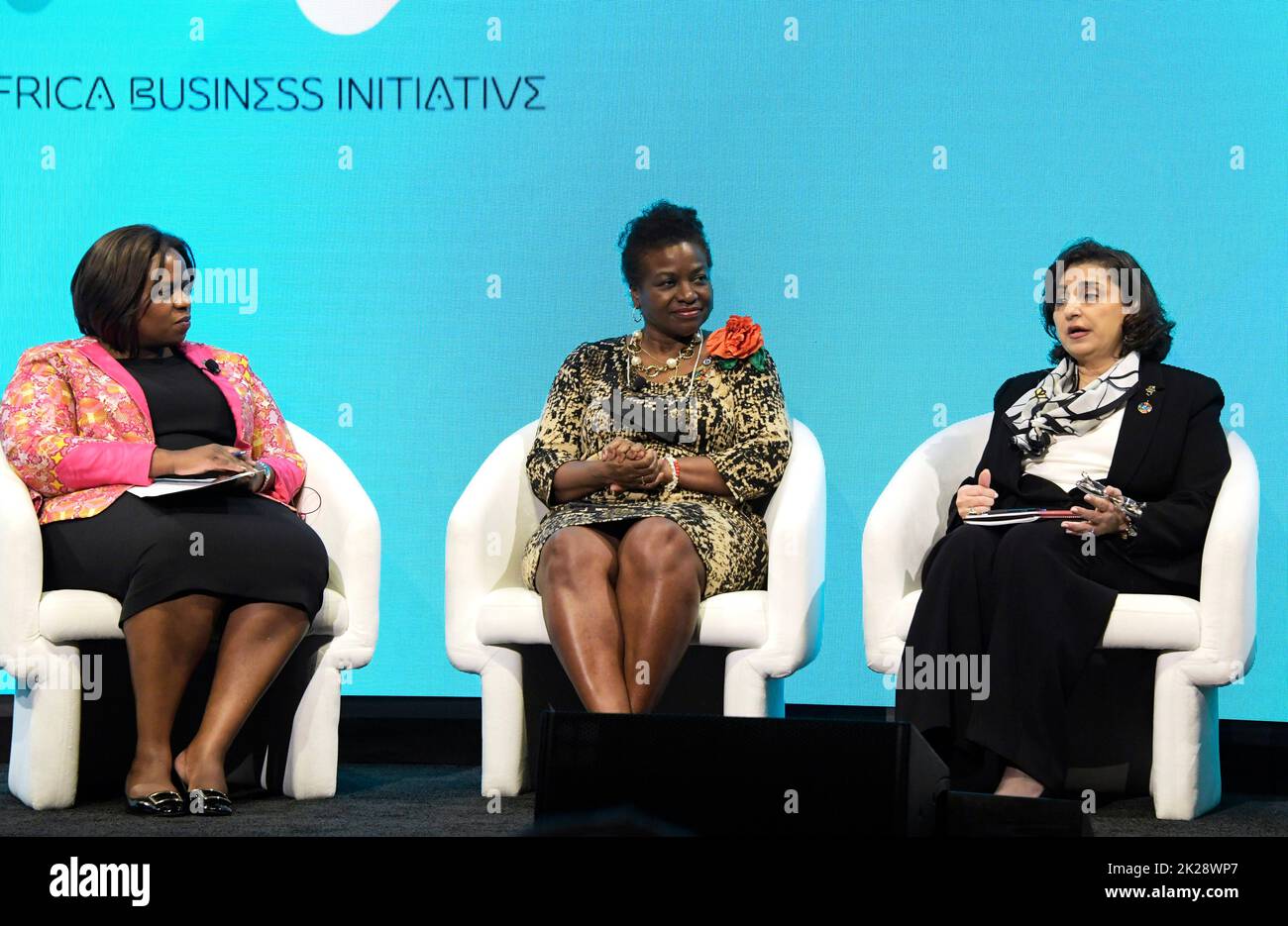 09/18/2022 New York, New York Sanda Ojiambo, Dr. Natalia Kanem und Botschafterin Sima Bahaus sprechen auf der Unstoppable Africa Conference, die am Sonntag, 18. September 2022, in der Cipriani 42. Street in New York City stattfand. Foto von Jennifer Graylock-Graylock.com 917-519-7666 Stockfoto