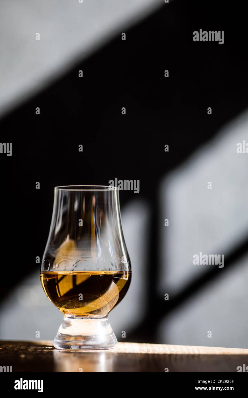 Glencairn Single-Malt-Whisky-Glas Stockfoto