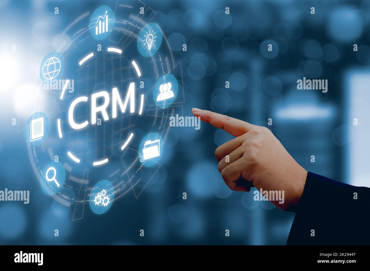 CRM Customer Relationship Management Automation System Software.Business-Technologie auf virtuellen Bildschirm Konzept. Stockfoto