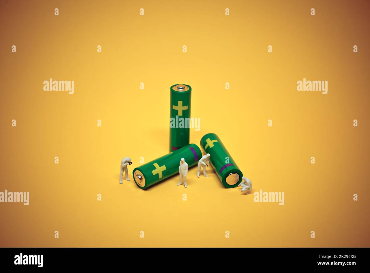 Nutzung der Alkaline-Batterie. Konzept für das Recycling von Batterien. Makrofoto Stockfoto