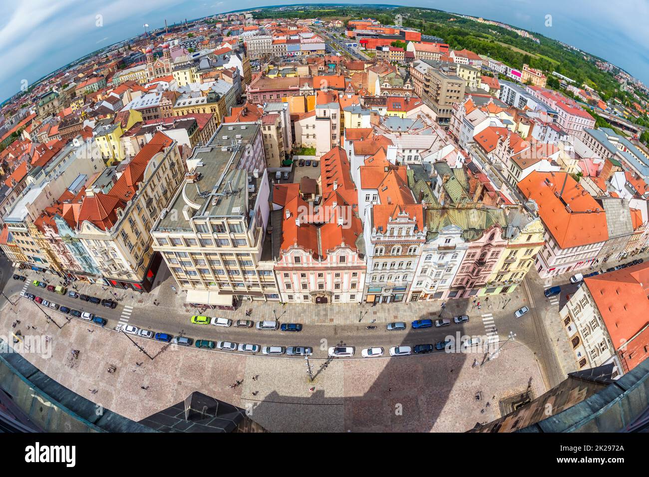 Blick auf die Stadt Pilsen von der St. Bartholomew's Cathedral. Tschechische Republik Stockfoto
