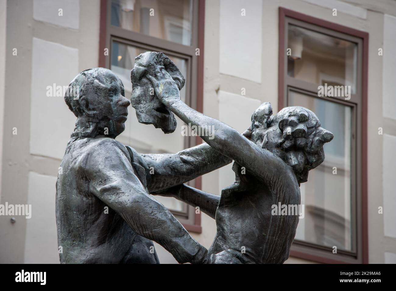 Der Nabel steht an einer Kreuzung in der Mitte der Innenstadt von GÃ¶tingen. In den 1970er Jahren wurde der Nabel gebaut, um die noch junge Fußgängerzone in GÃ¶tingen zu versorgen. Stockfoto