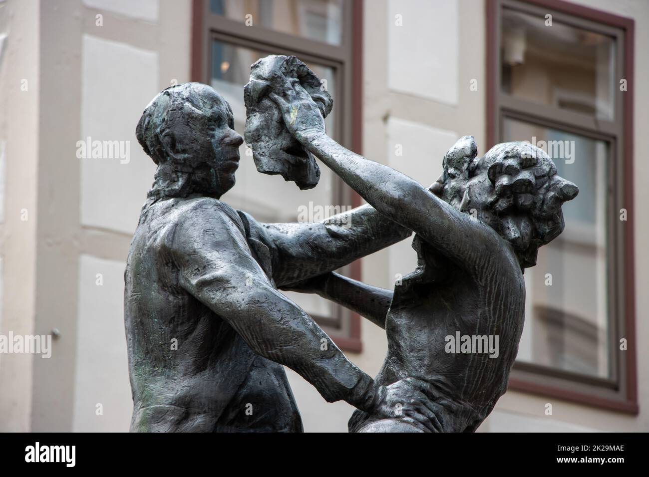 Der Nabel steht an einer Kreuzung in der Mitte der Innenstadt von GÃ¶tingen. In den 1970er Jahren wurde der Nabel gebaut, um die noch junge Fußgängerzone in GÃ¶tingen zu versorgen. Stockfoto
