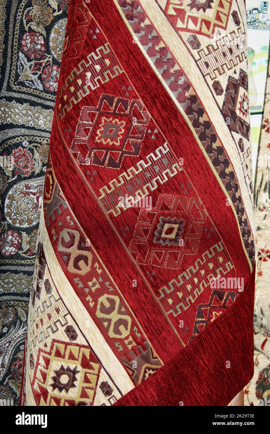 Teppich auf dem Basar in Istanbul. Truthahn Stockfoto