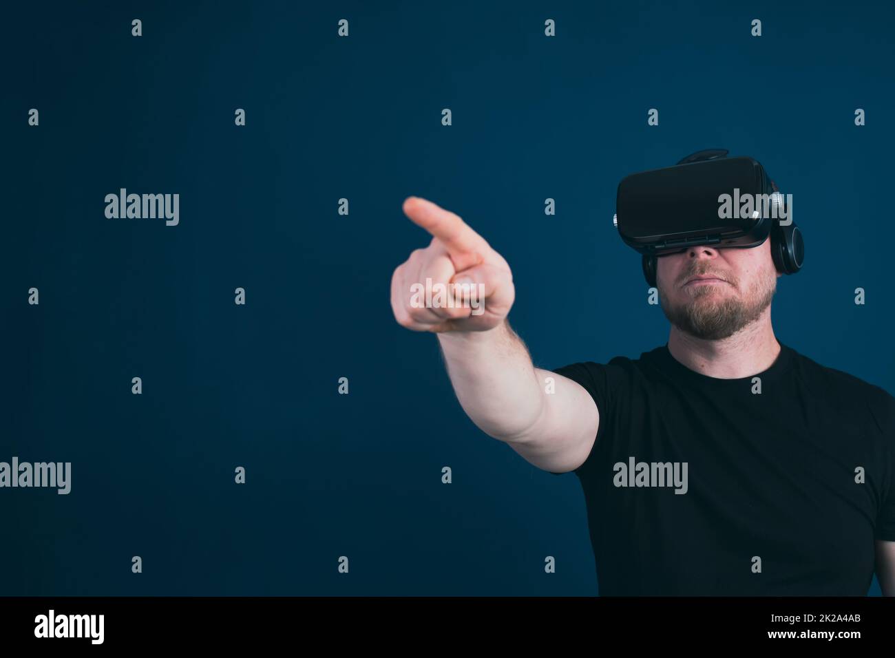 Metaverse-Technologie-Konzept. Virtuelle erweiterte Realität in sozialen Netzwerken. Stockfoto