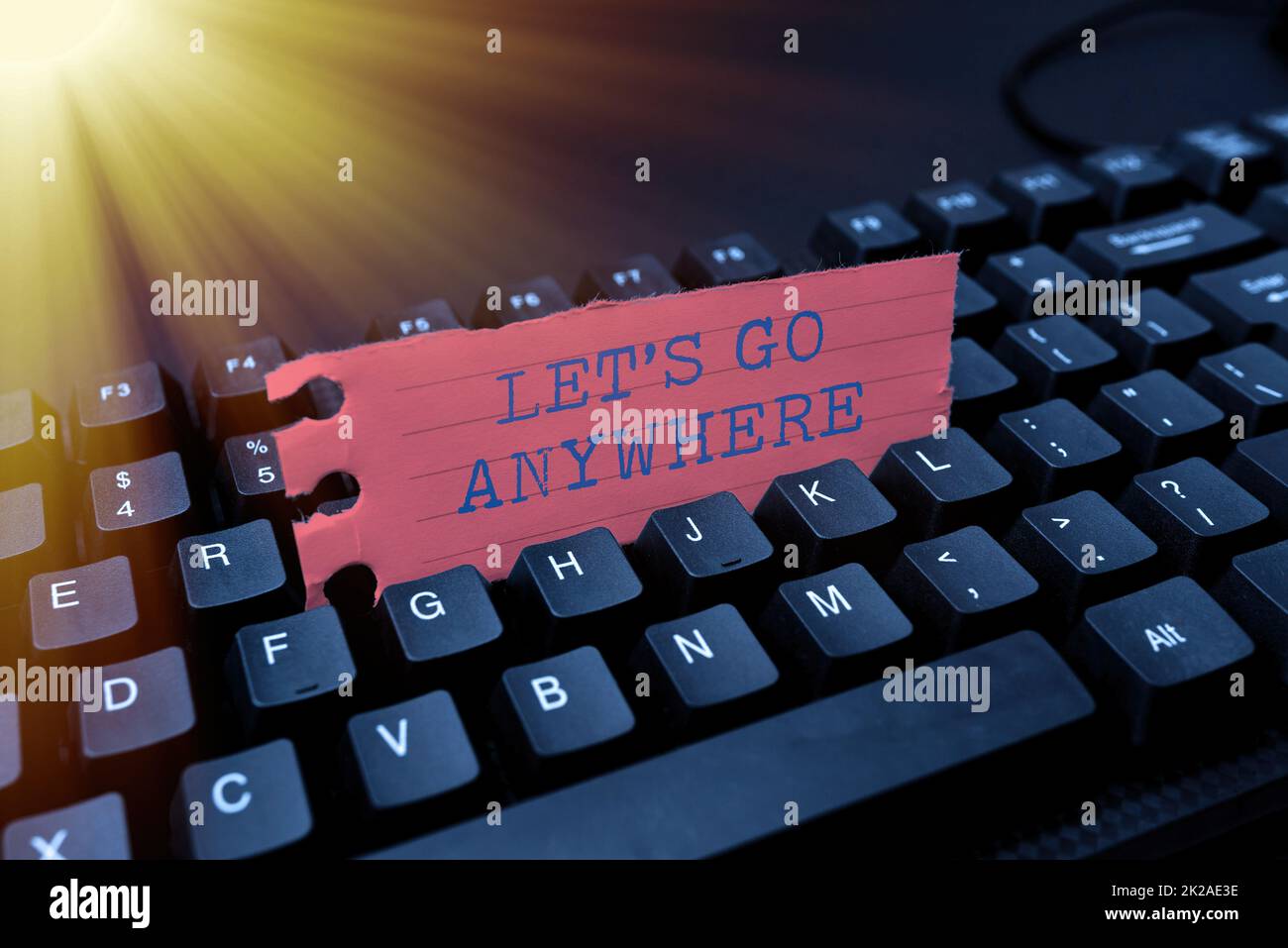 Text, der Inspiration zeigt, wo immer du willst. Business Showcase Besuchen Sie neue Orte, um Fremde zu treffen, genießen und entspannen Sie sich beim Eingeben von Program Code Script, Abstract Download New Online Journal Stockfoto