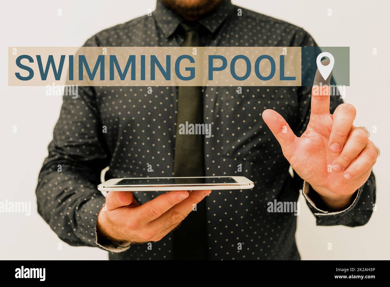 Handgeschriebener Text Swimming Pool. Business-Ansatz-Struktur, die Wasser für Freizeitaktivitäten hält und Ideen für neue Technologien präsentiert, die technologische Verbesserungen erörtern Stockfoto