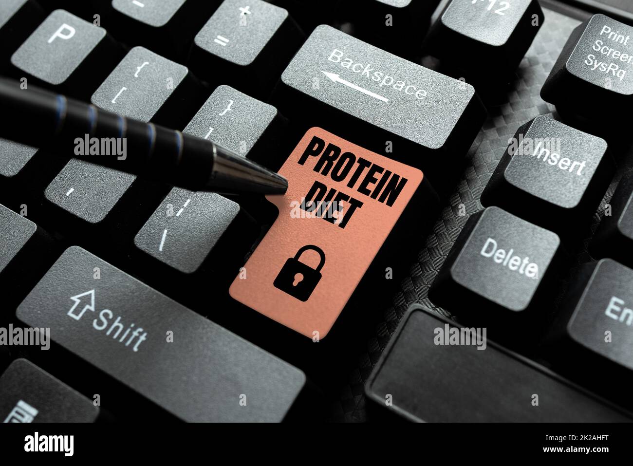 Schild zeigt Proteindiät an. Geschäftsübersicht Verbrauch von Lebensmitteln mit hohem Proteingehalt Diätplan Entwicklung neuer Antivirus-Programmcodes, Organisieren des Dateisystems Stockfoto