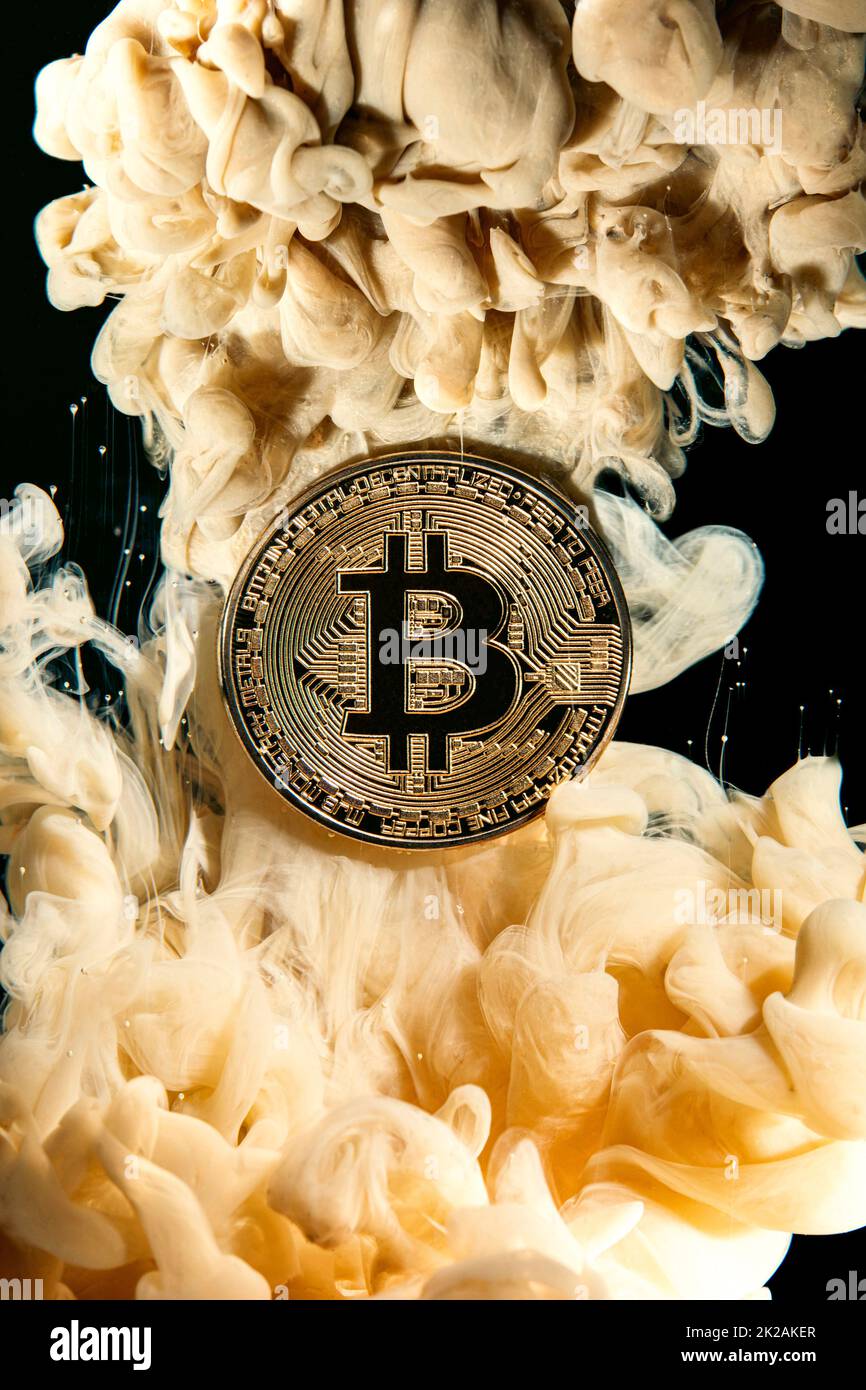 bitcoin in Wolkenfarbe Stockfoto