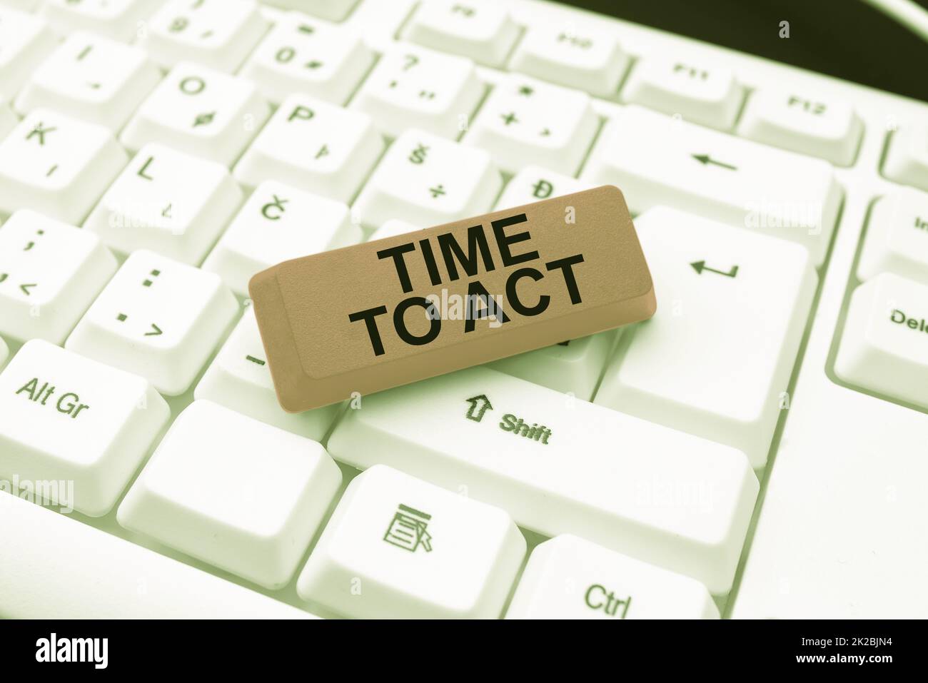 Textzeichen mit Angabe der Handlungszeit. Konzeptfoto der richtige Moment, um sofort mit der Arbeit zu beginnen oder Aufgaben zu erledigen. Geben Sie Verlaufsdateien erneut ein, und geben Sie Online-Registrierungsformulare ein Stockfoto Textzeichen mit Angabe der Handlungszeit. Konzeptfoto der richtige Moment, um sofort mit der Arbeit zu beginnen oder Aufgaben zu erledigen. Geben Sie Verlaufsdateien erneut ein, und geben Sie Online-Registrierungsformulare ein Stockfoto