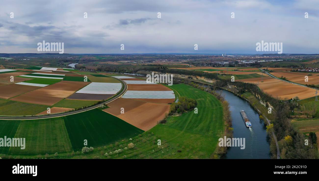 Luftaufnahme von Heilbronn bei bewölktem Wetter Stockfoto