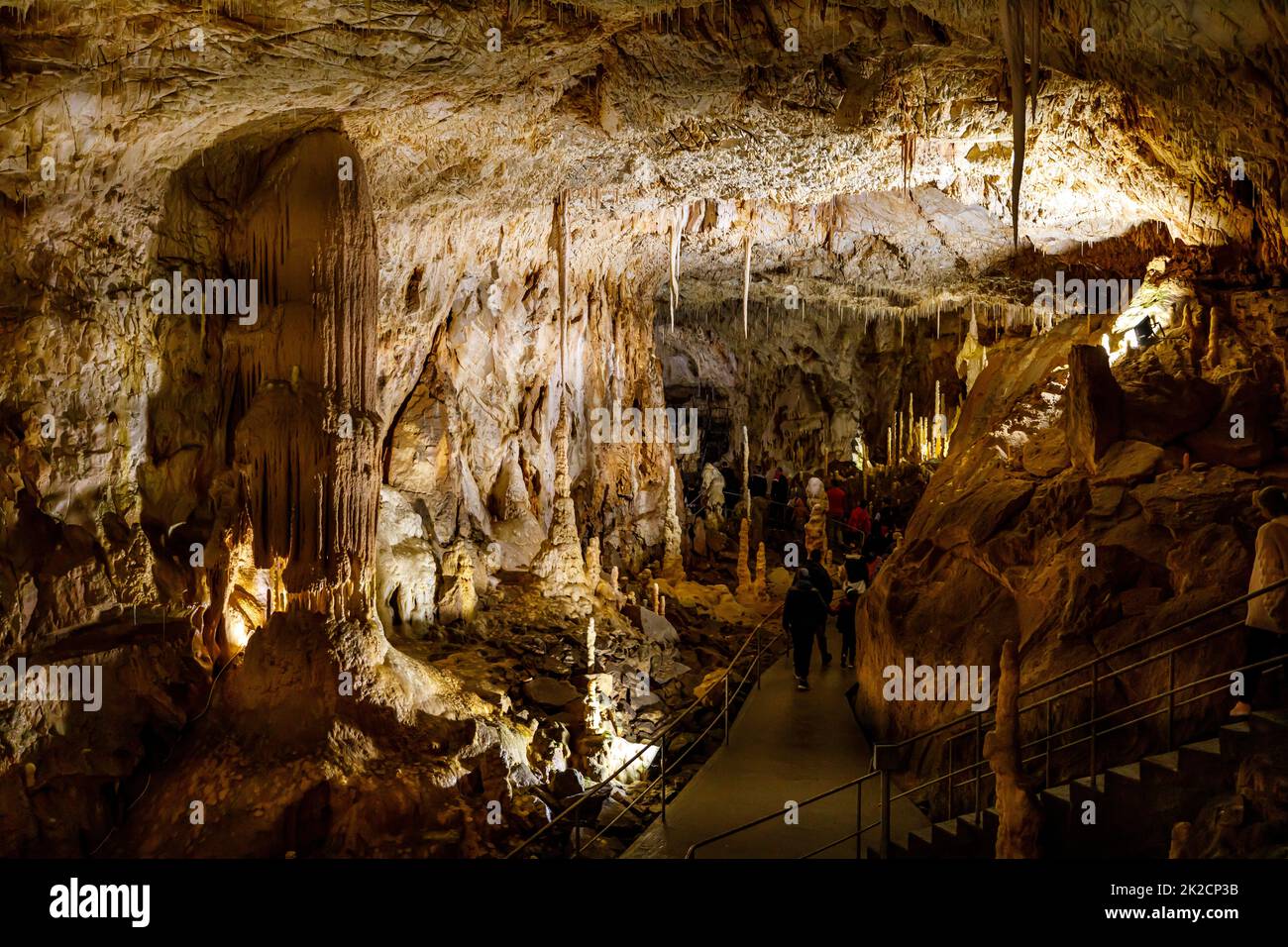 Die Bärenhöhle pestera ursilor bei chiscau in rumänien Stockfoto