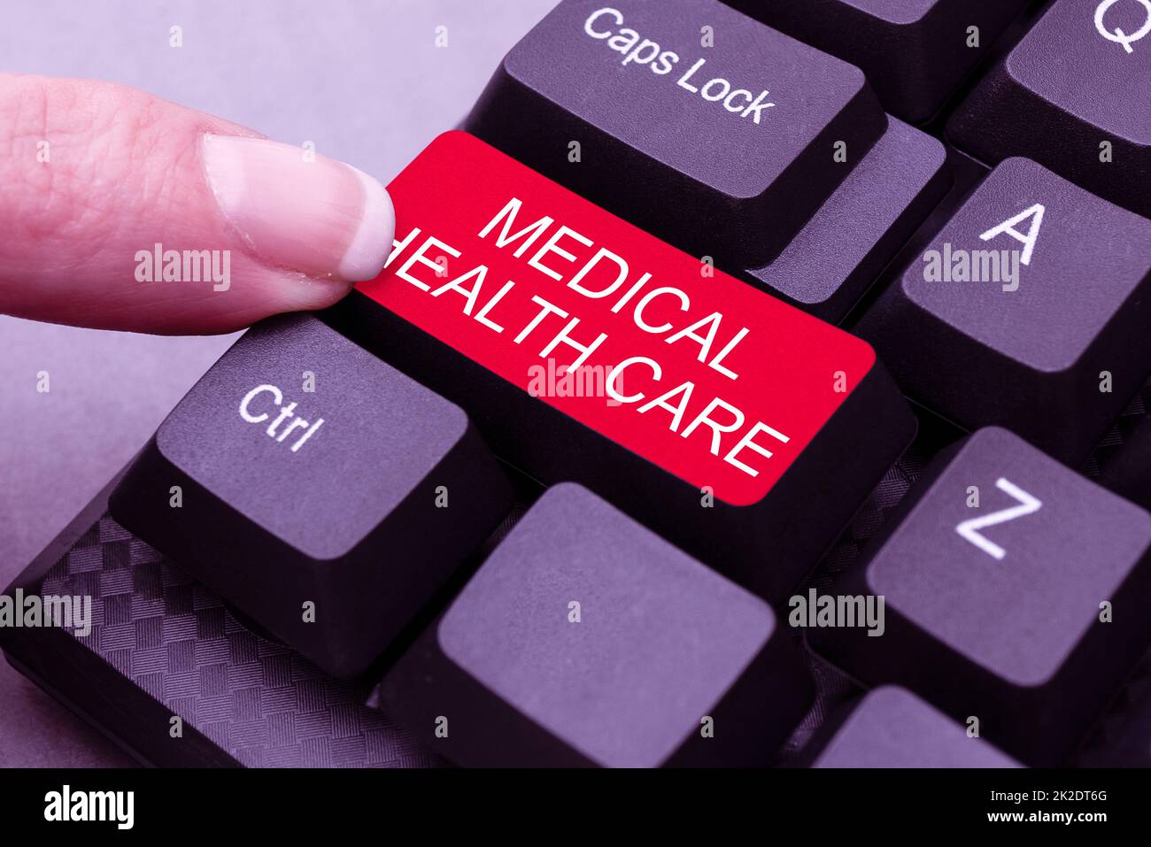 Handgeschriebenes Schild Medical Health Care. Internet Concept Restauration of our Physical and Mental Wellbeing Abstract Typing License Agreement, Creating Online Reference Book Stockfoto