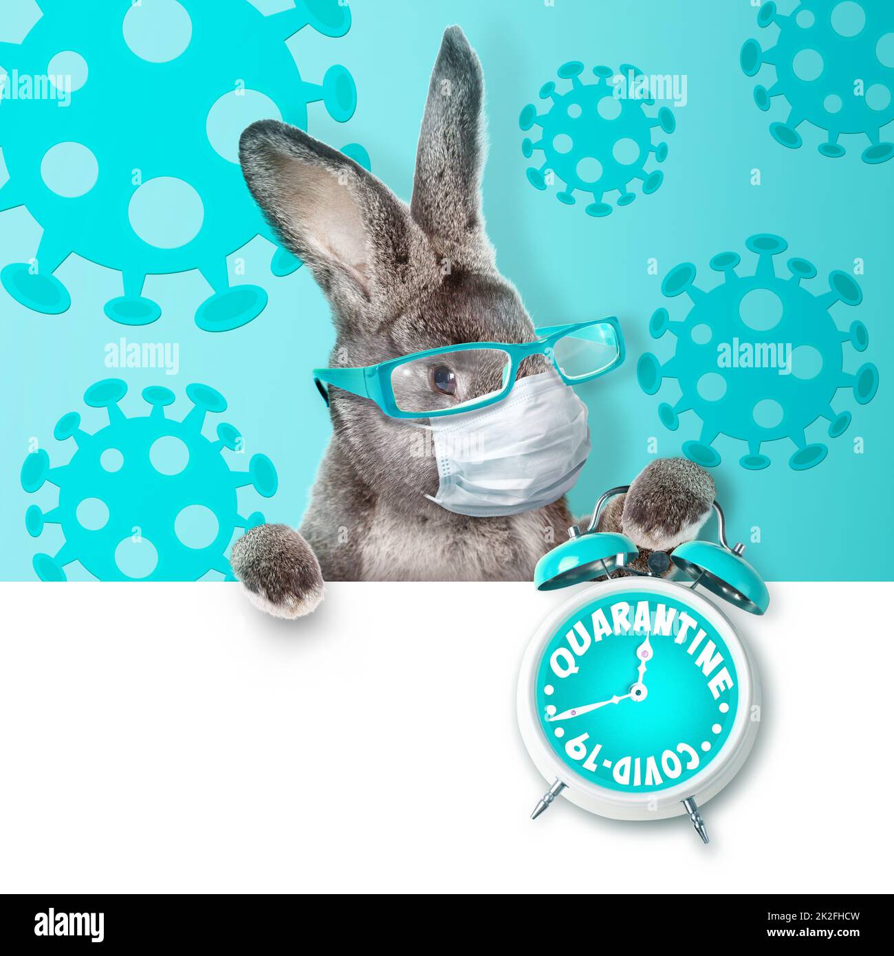 Osterkaninchen mit medizinischer Maske zur epidemischen Zeit Stockfoto