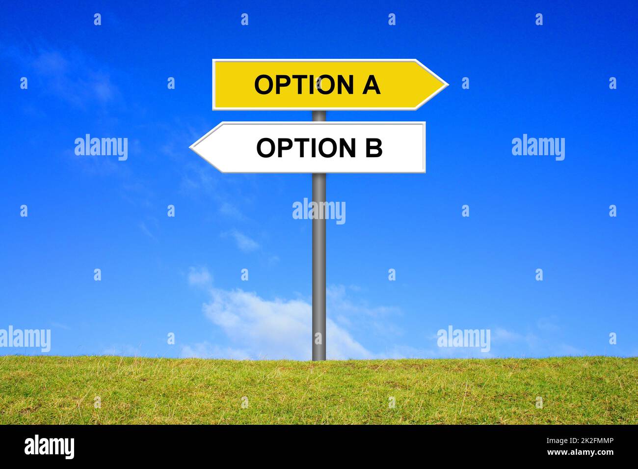 Wegweiser mit Option A und Option B. Stockfoto