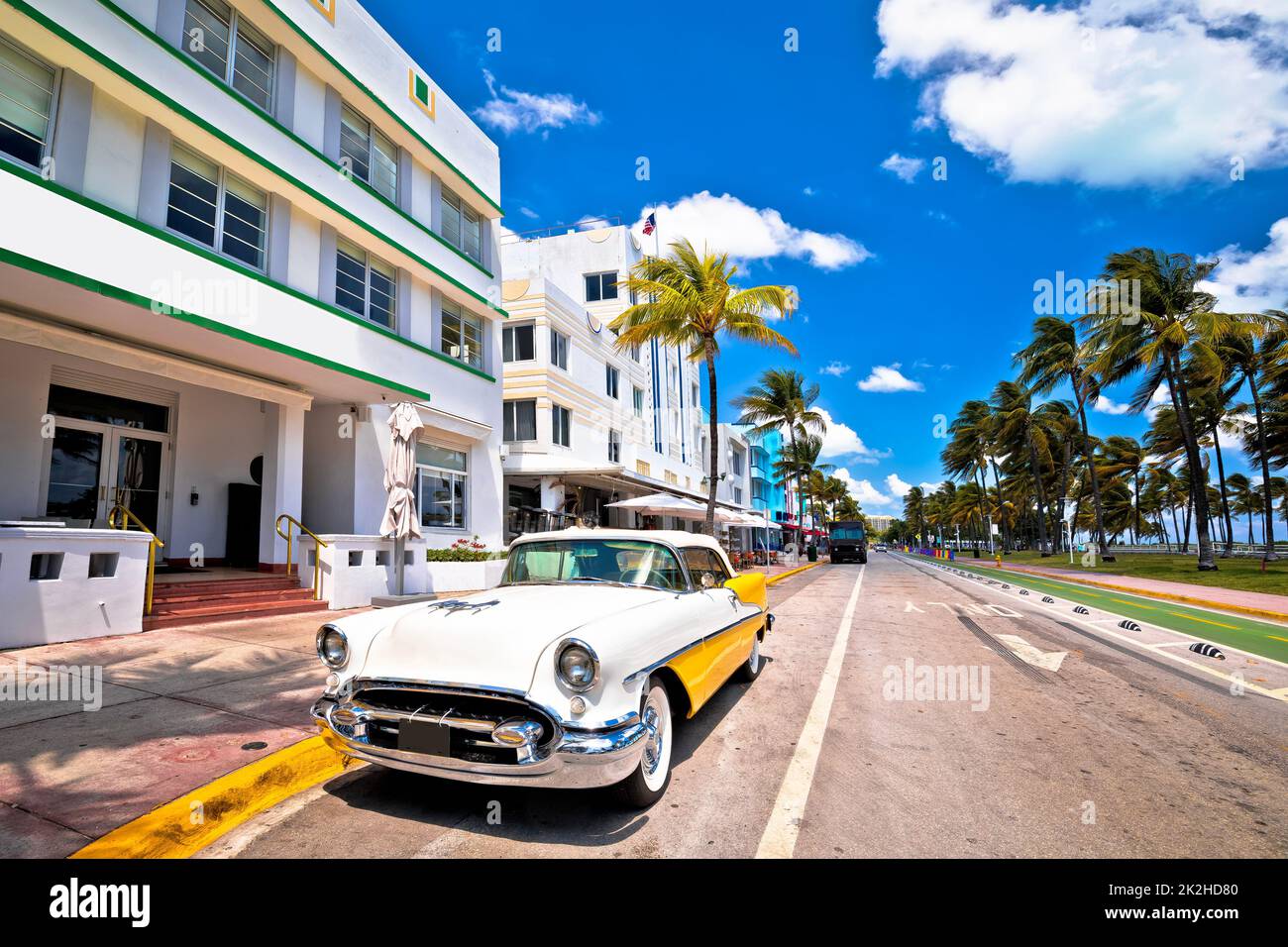 Miami South Beach Ocean Drive farbenfroher Blick auf die Art déco-Straßenarchitektur Stockfoto