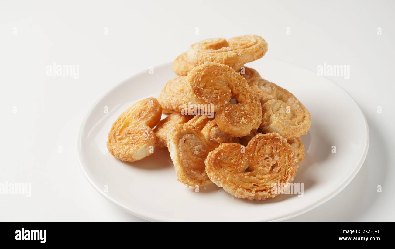 Palmier Biscuits - französische Kekse aus Blätterteig, auch Palmblätter, Elefantenohren oder französische Herzen genannt Stockfoto