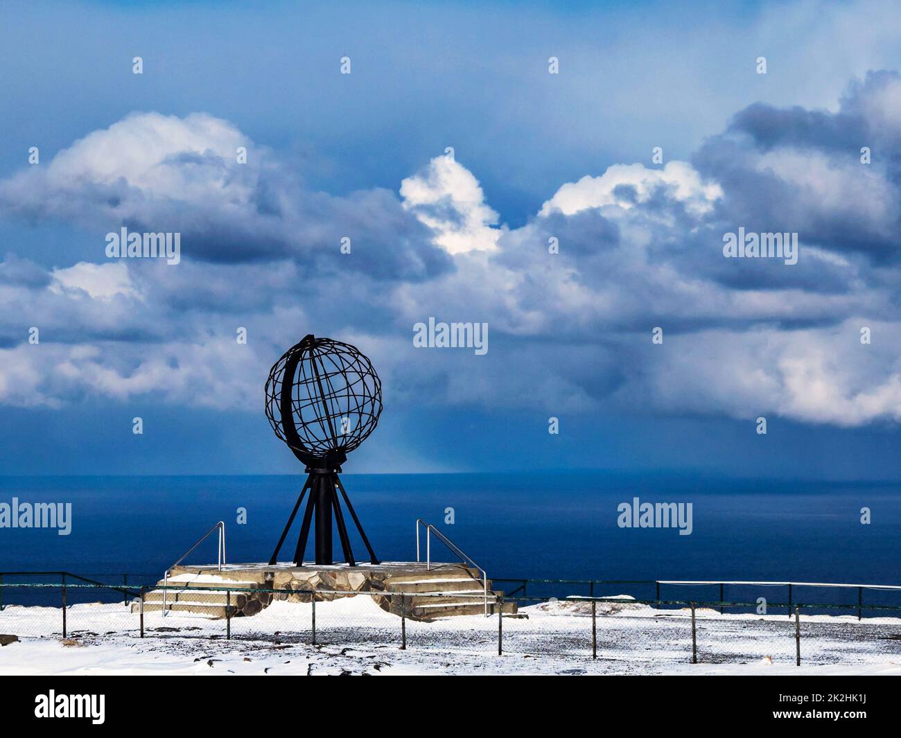 Globe am Nordkap, Finnmark, Nordnorwegen Stockfoto