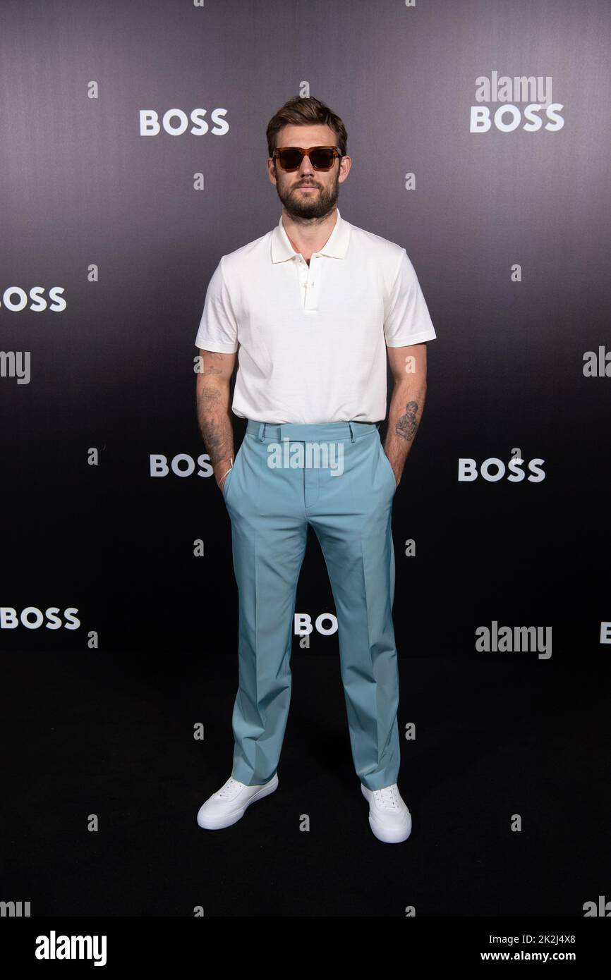 Alex Pettyfer Milan Fashion Week - Women S/S 2023 Boss Fashion Show - Backdrop Mailand, Italien 22.. September 2022 ©SGPItalia id 128234_001 nicht exklusiv Stockfoto
