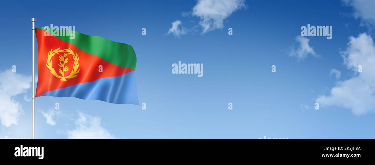 Eritreische Flagge isoliert auf einem blauen Himmel. Horizontales Banner Stockfoto