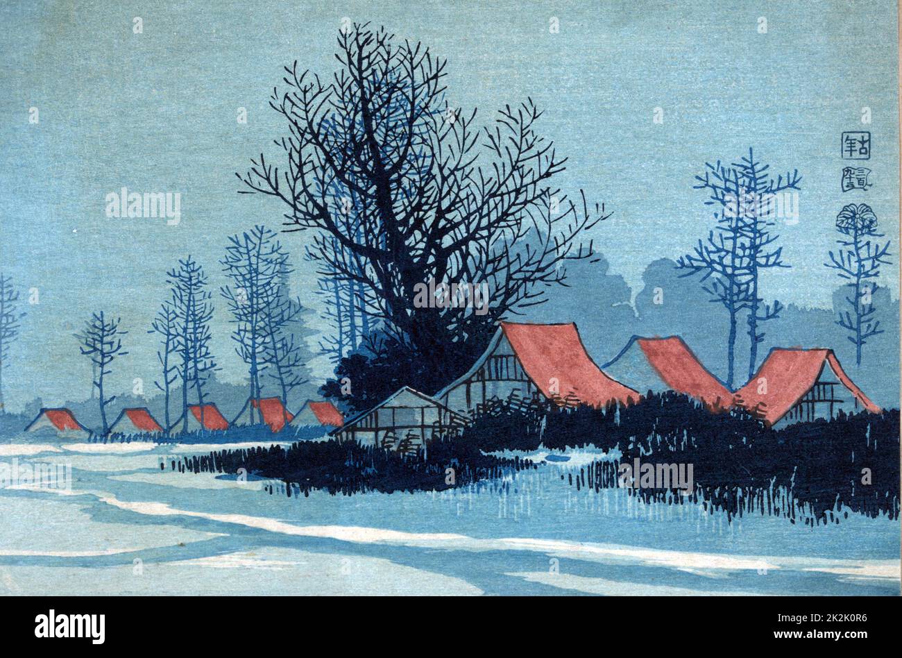 Gebäude mit roten Dächern in einer Winterlandschaft. Konen Uehera (1878-1940), japanischer Künstler. Drucken 1900-1920. Schnee Bäume Frieden ruhige Stille Stockfoto