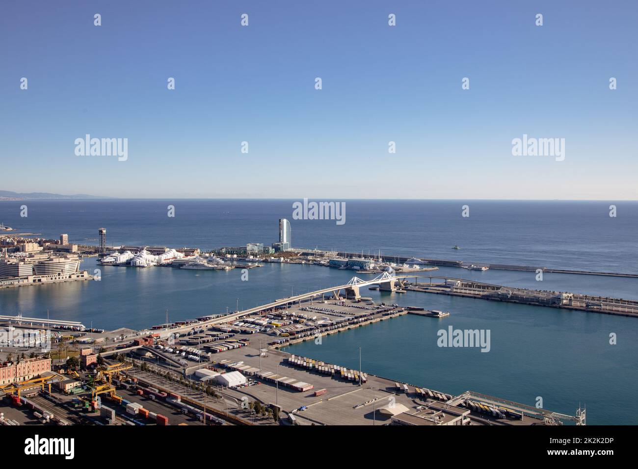 Barcelona Cargo Port Terminals Transport und Einrichtungen an den Docks. Stockfoto