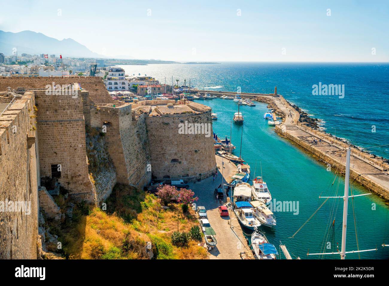 Burg Kyrenia, Blick auf den venezianischen Turm. Zypern Stockfoto