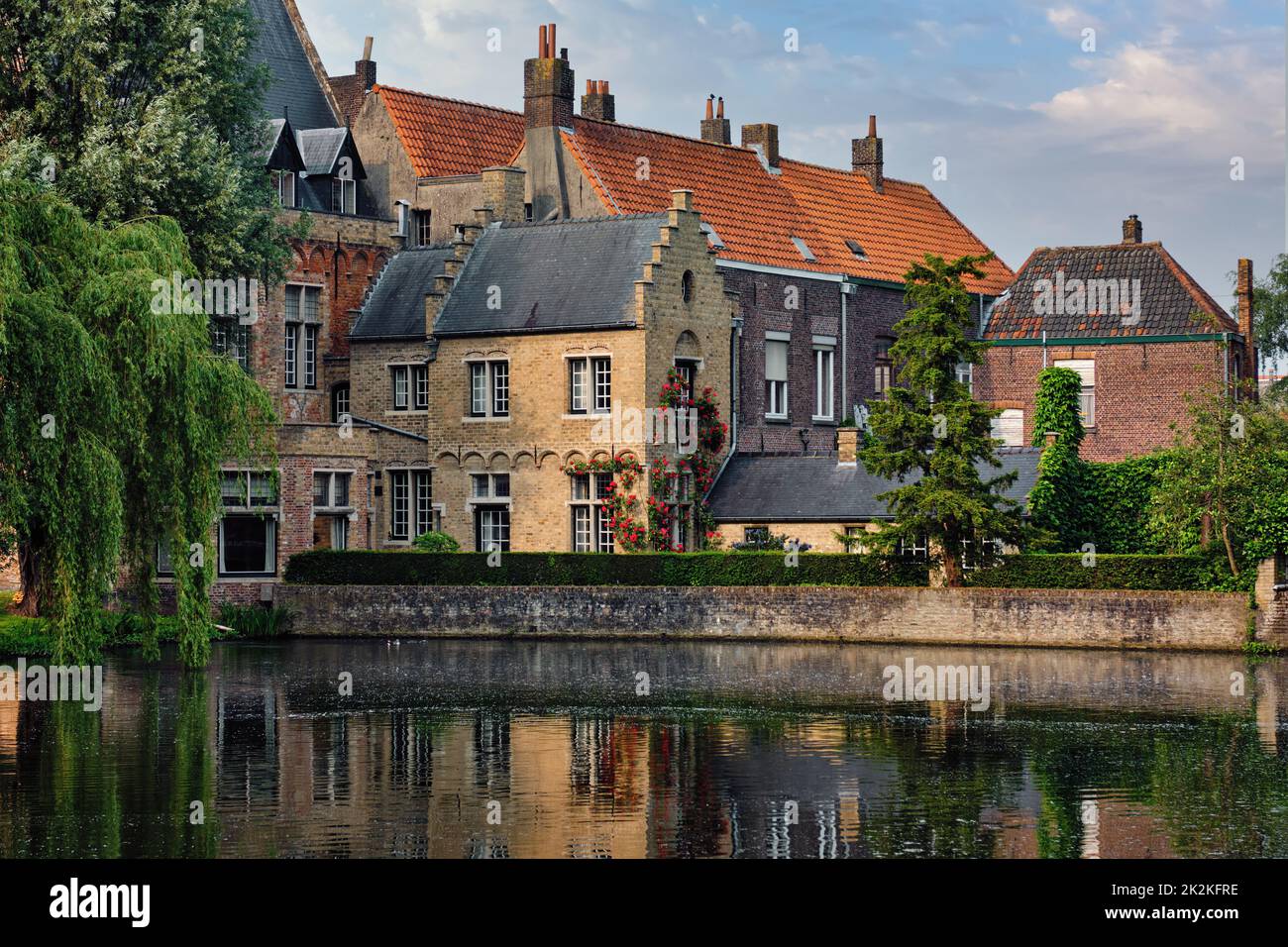 Kanal und alte Häuser. Brügge Brügge, Belgien Stockfoto