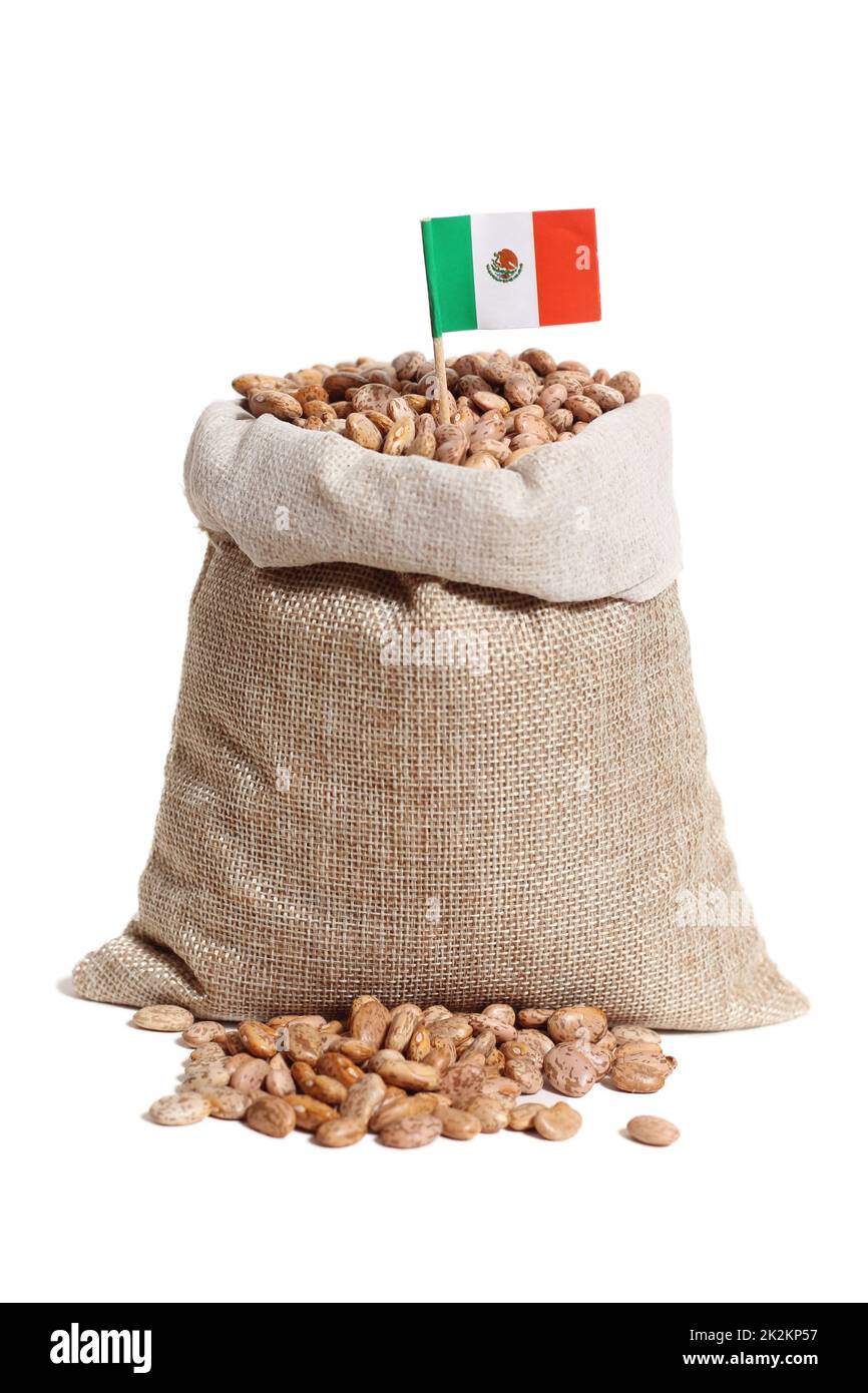 Leinensack aus Pinto-Bohnen mit der Flagge Mexikos Stockfoto