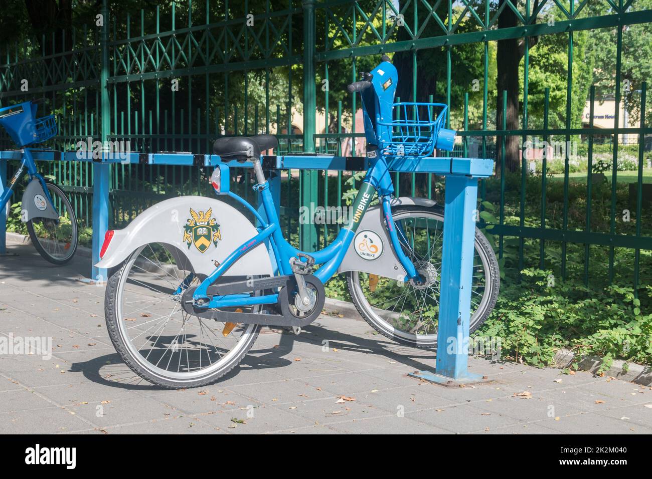 Debrecen, Ungarn - 11. Juni 2022: City rent bike in Debrecen. Stockfoto