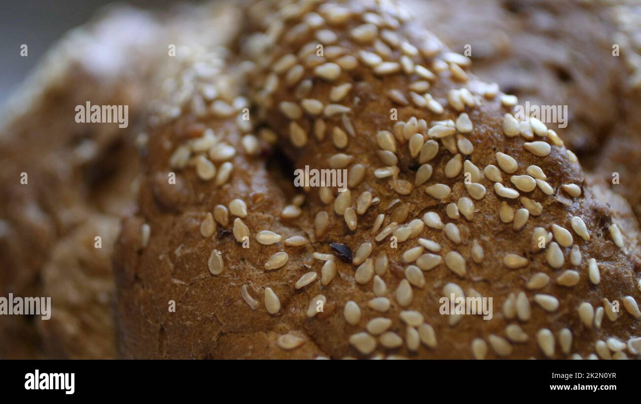 Whole Wheat Brot Gebacken Zu Hause Mit Bio-Zutaten Stockfoto