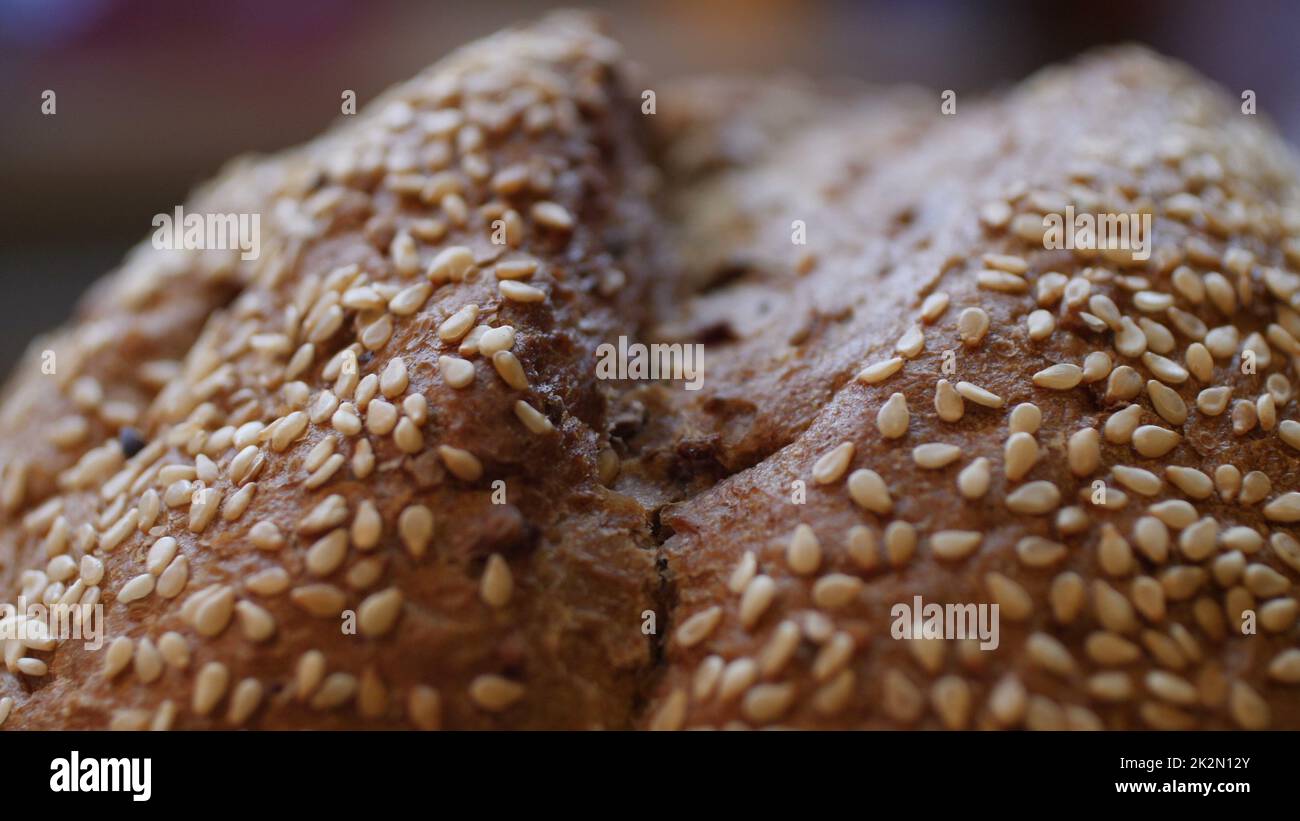Whole Wheat Brot Gebacken Zu Hause Mit Bio-Zutaten Stockfoto