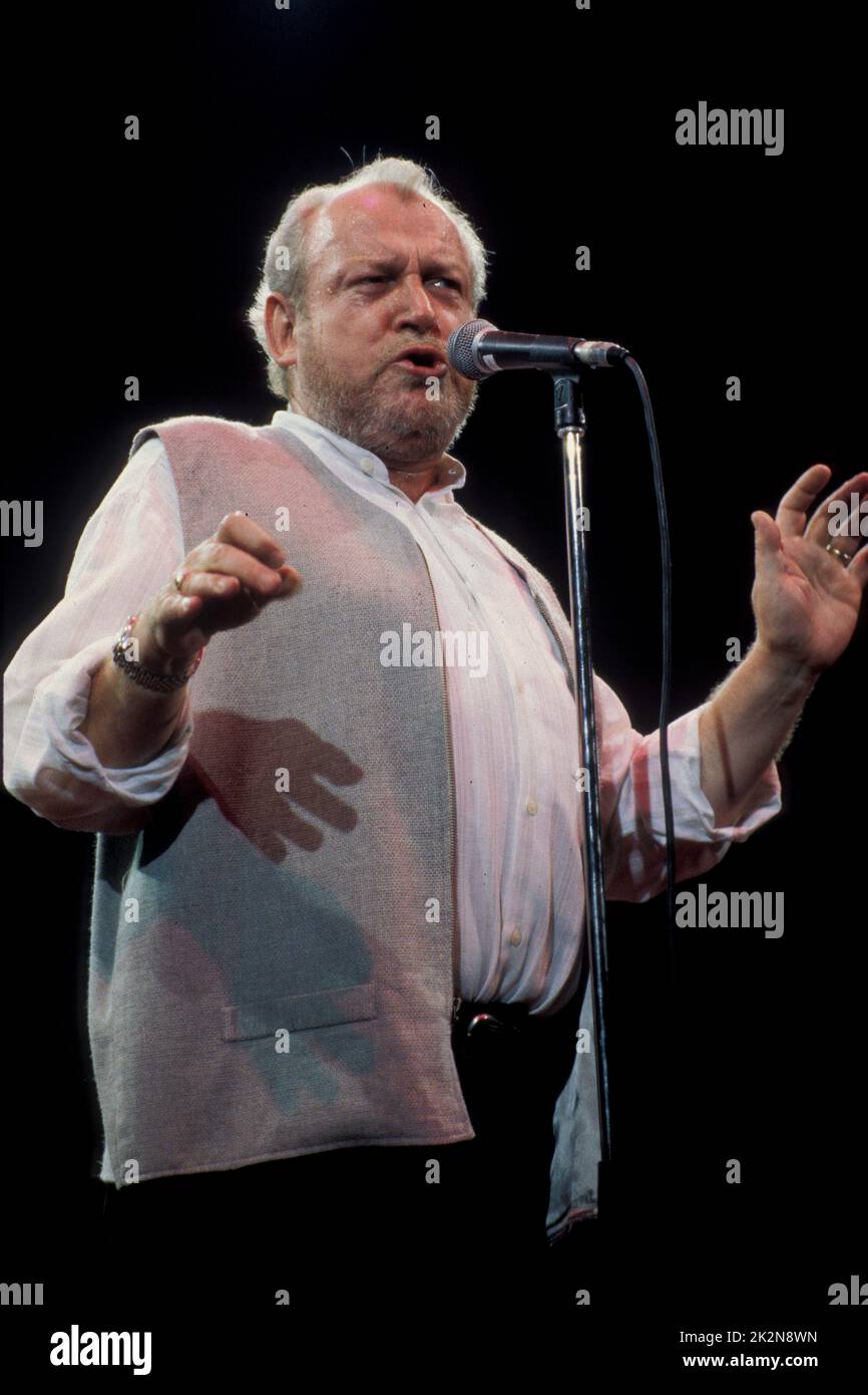 JOE COCKER The Shepherd's Bush Empire, London 2000; Credit: Mel Longhurst / Performing Arts Images www.performingartsimages.com Stockfoto