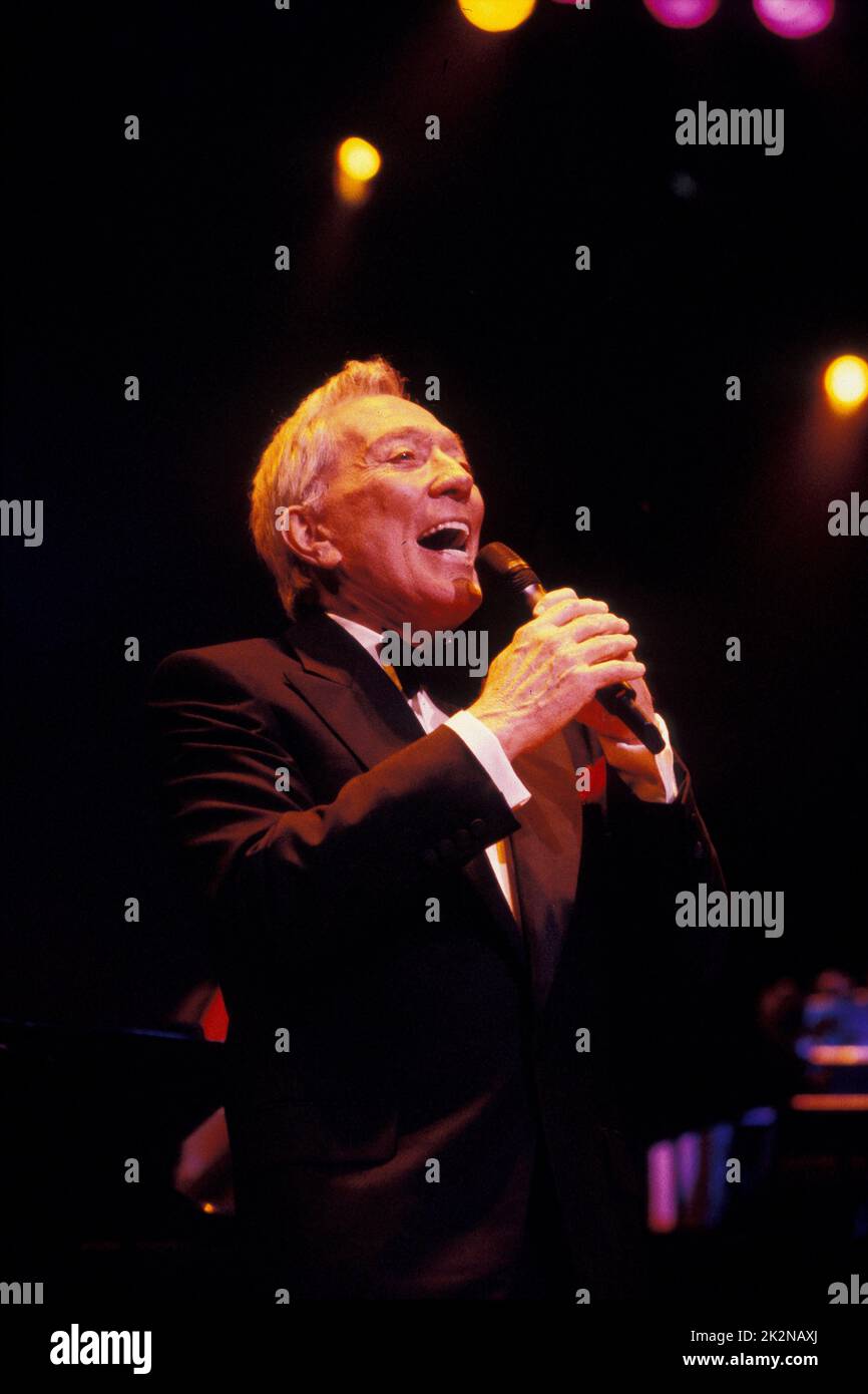 ANDY WILLIAMS 22. januar 2001; Bildquelle: Mel Longhurst / Performing Arts Images www.performingartsimages.com Stockfoto