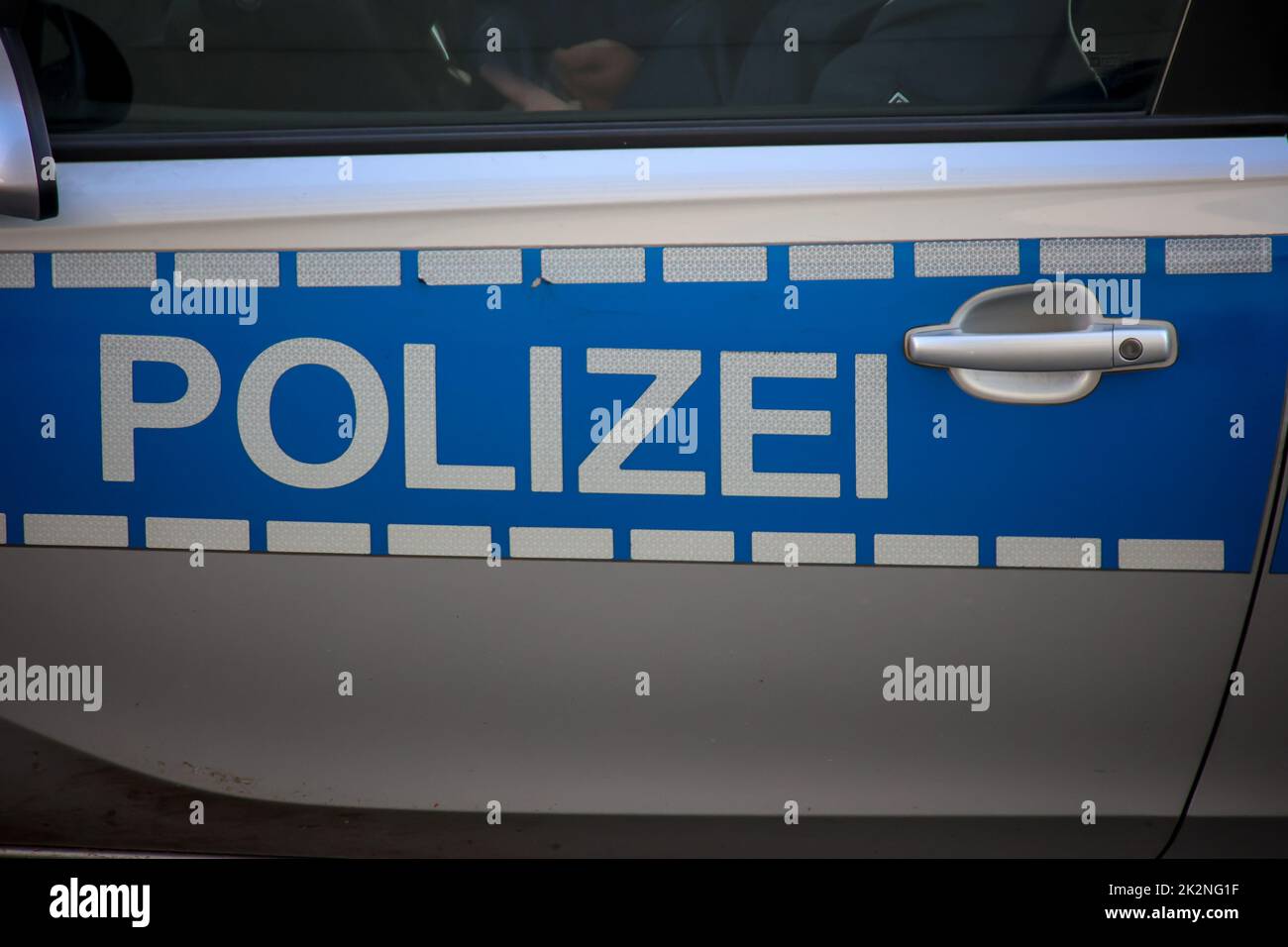 Eine detaillierte Ansicht eines Polizeiwagens, eines Polizeiwagens. Stockfoto