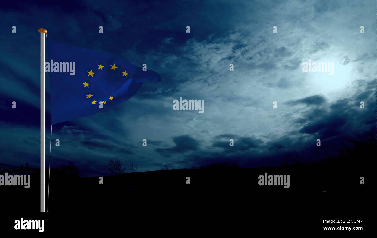 EU-Flagge winkt gegen Wolken Stockfoto