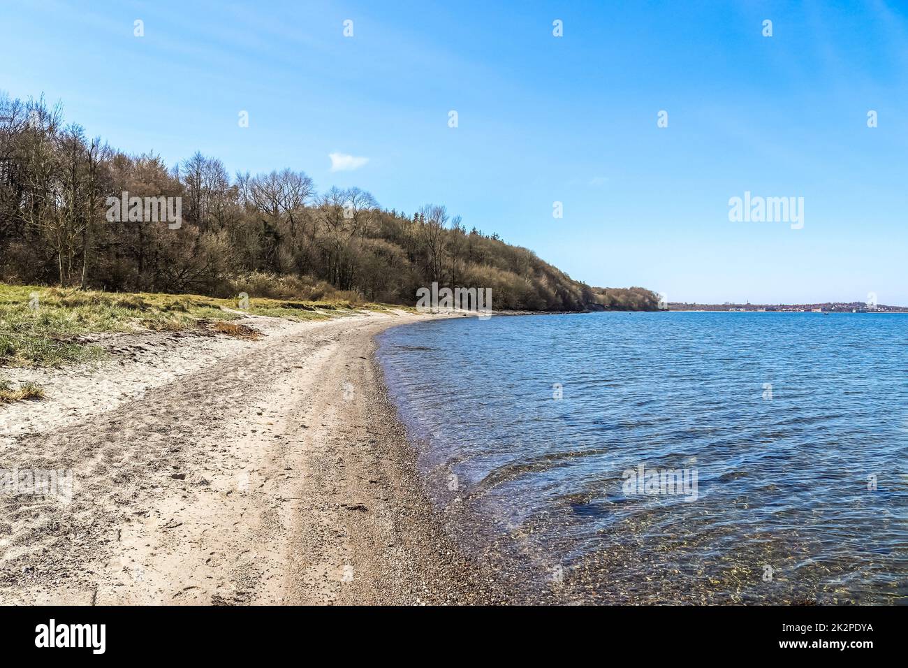 Wunderschöne Strände an der ostsee an einem sonnigen Tag in Norddeutschland. Stockfoto