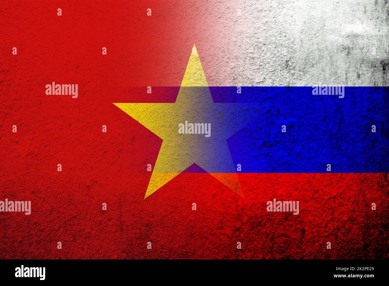 Nationalflagge der Russischen Föderation mit der Sozialistischen Republik Vietnam Nationalflagge. Grungen Hintergrund Stockfoto
