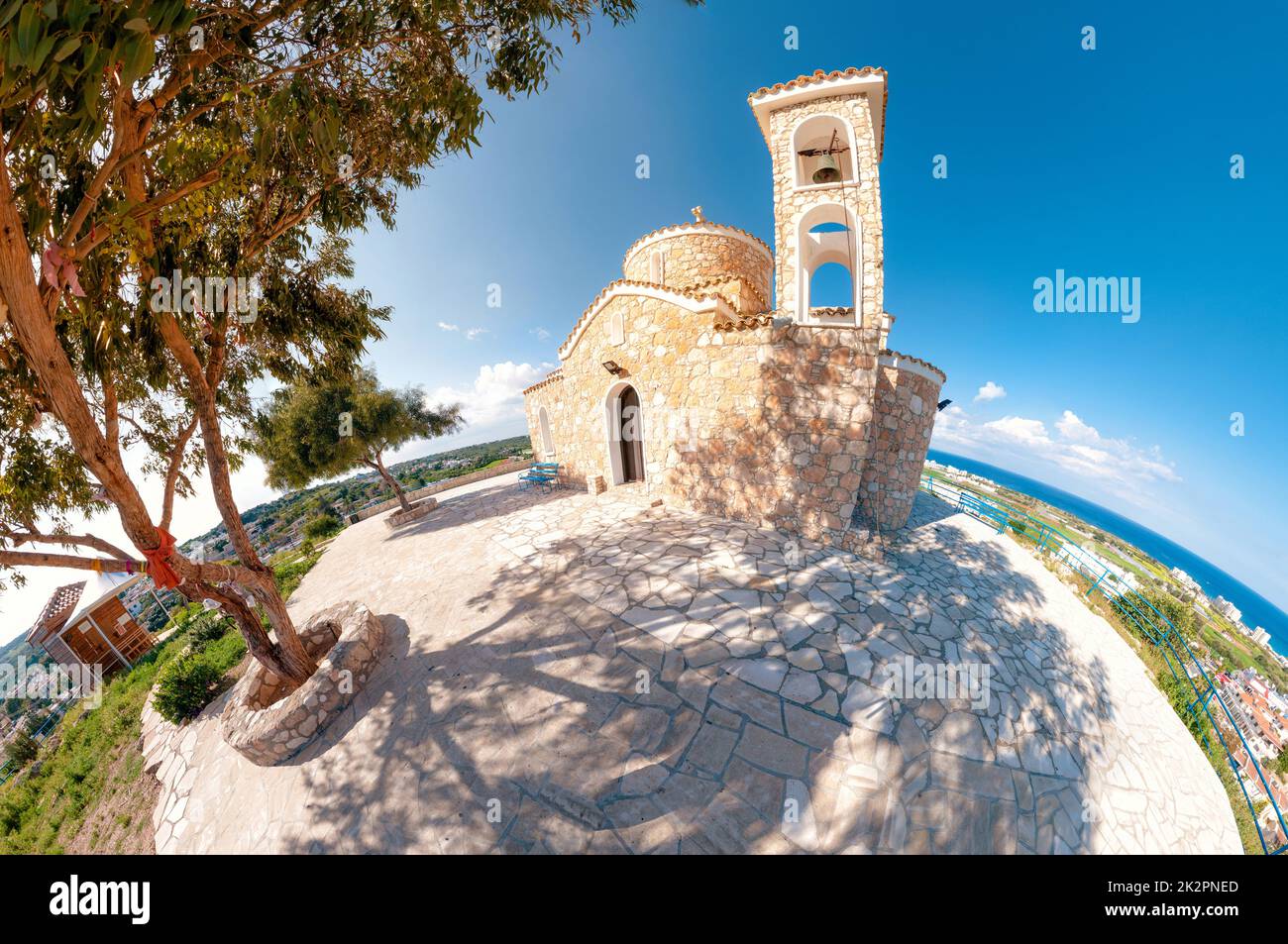 Protaras kirche -Fotos und -Bildmaterial in hoher Auflösung – Alamy