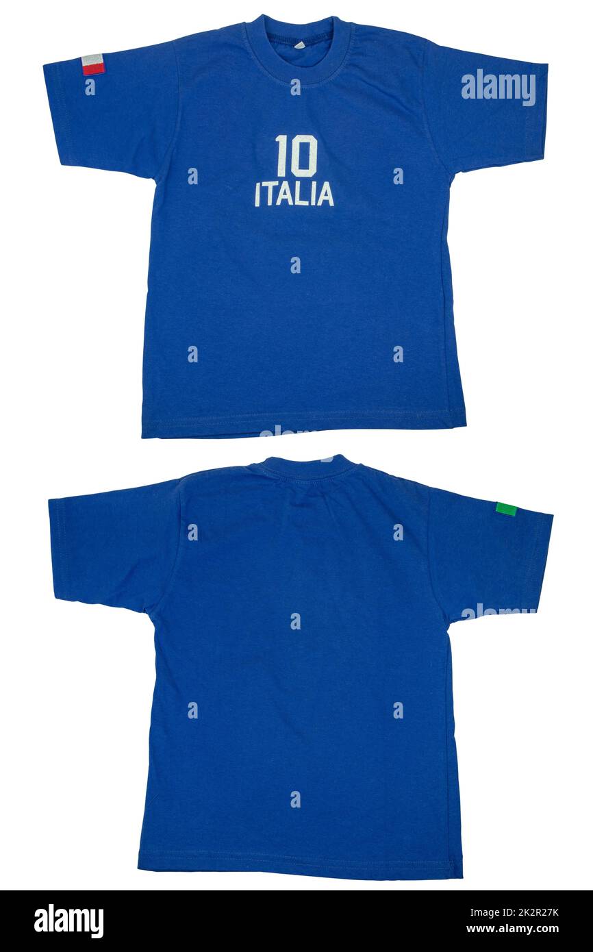 Blaues T-Shirt für Kinder. Fußball oder Poloshirt mit der Inschrift italia und der Nummer zehn. Isoliert auf weißem Hintergrund. Sommermode-Kinder. Vorder- und Rückansicht. Stockfoto