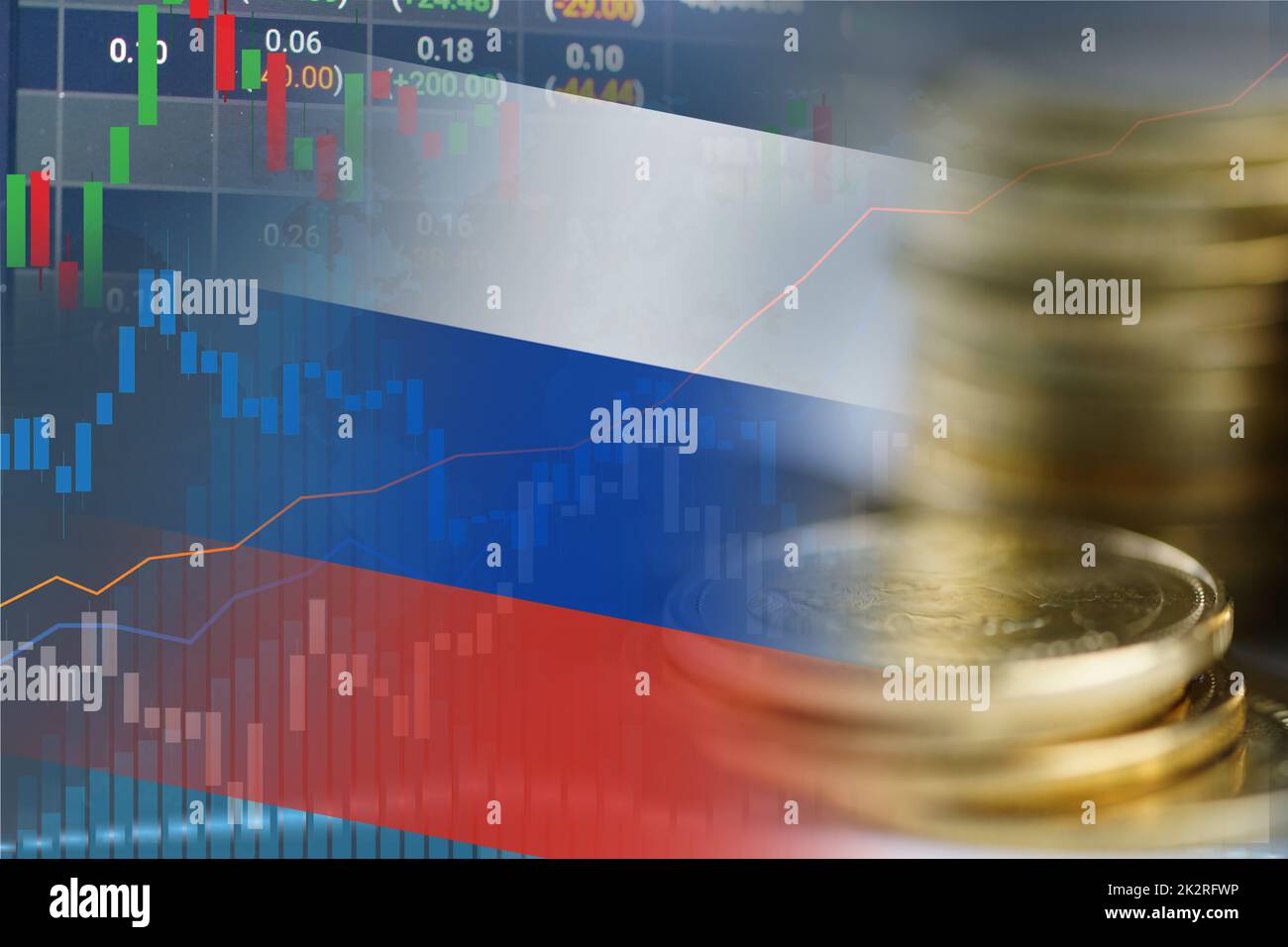 Aktienmarkt Investment Trading Finanz-, Münze und Russland Flagge oder Forex für die Analyse Gewinn Finanzierung Geschäft Trend Daten Hintergrund. Stockfoto