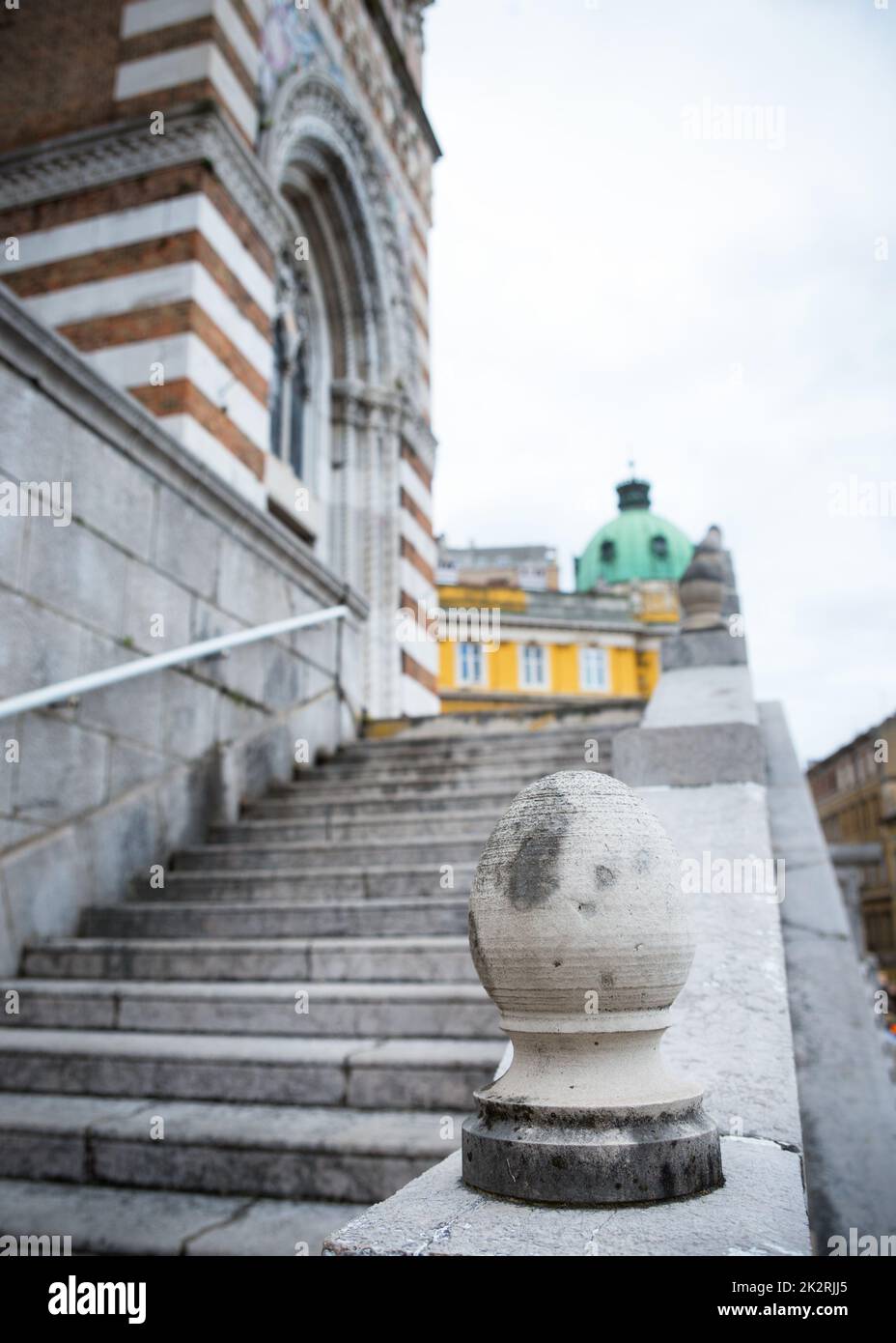 Vor der Kapuzinerkirche der Muttergottes von Lourdes in Rijeka Kroatien Stockfoto